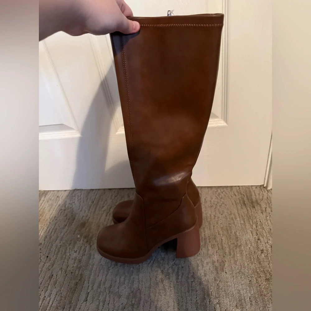 Chic Brown Over the Knee Boots - Picture 2 of 6